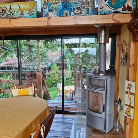 Hébergement de vacances Maison 20' Colmar Jardin Calme Chevaux Vue Poêle à Bois